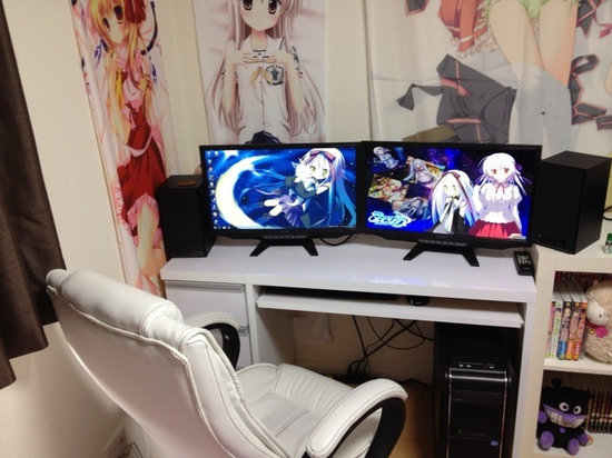 多屏互联 日本宅男如何通过外设升级，加倍动漫与游戏开发体验